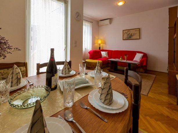 Apartments JASMINA Crikvenica