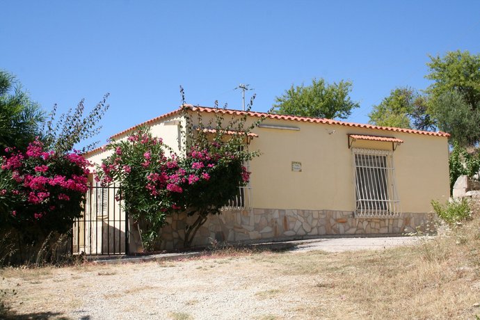 Villa Ambra - Noto Siracusa between Olive Trees