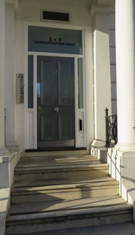 Quiet Cozy 1BR Flat for 2 in Earl's Court
