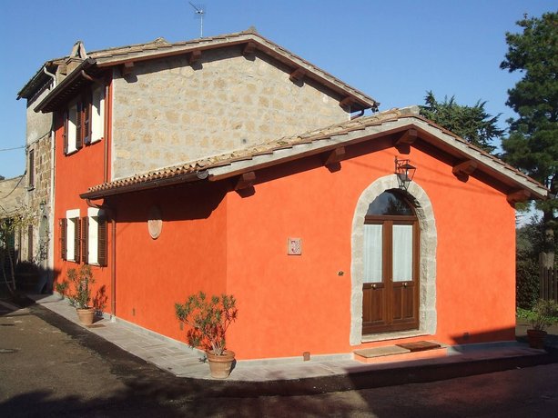 Red House/casa Rossa - Near Civita Di Bagnoregio