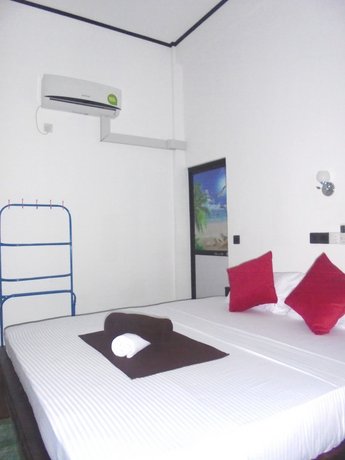 Surf Bay Resort