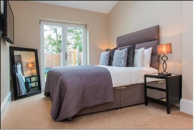 Ealing Apartments