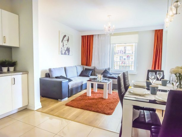 VacationClub - Bohaterow Wrzesnia Apartment 11