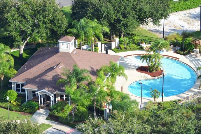 Villa Rios Camilo - Lucaya Village
