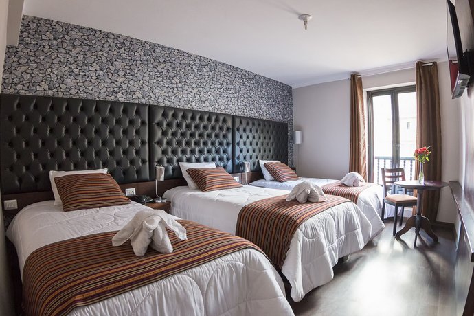 Ureta Hotel