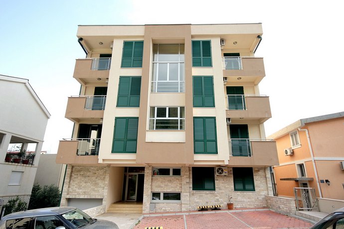 Apartments Draskovic Mirista