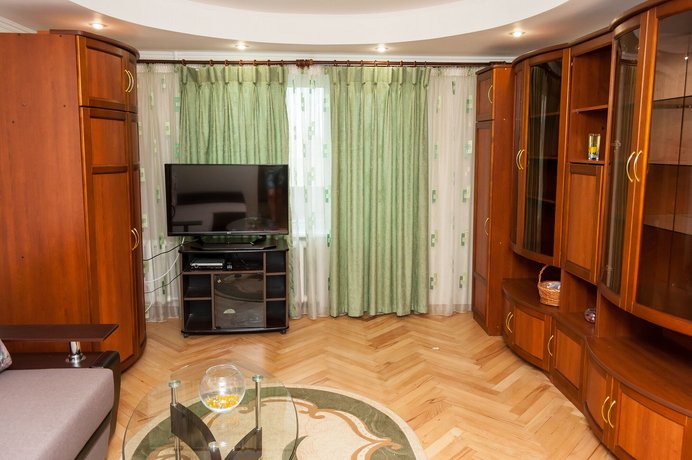 Apartment on Lesi Ukrainky Blvd