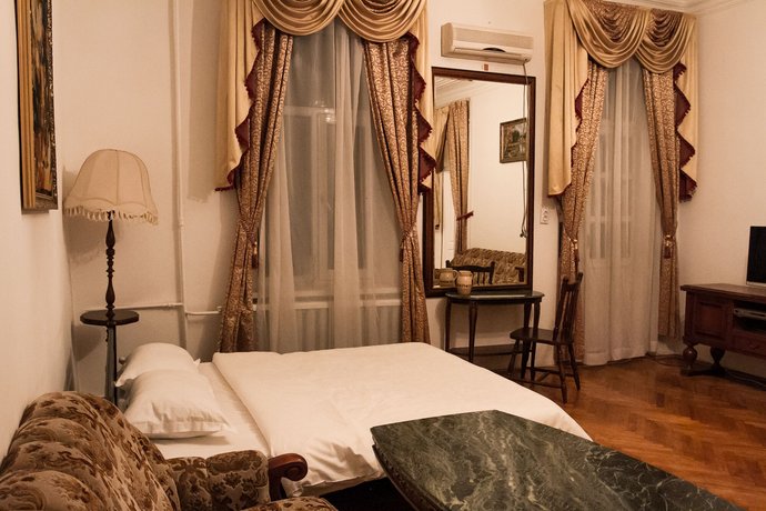 Apartment near Arena City Pechers'kyi District Kiev