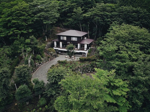 Hakone Duplex Private Nature Villas & Hotsprings
