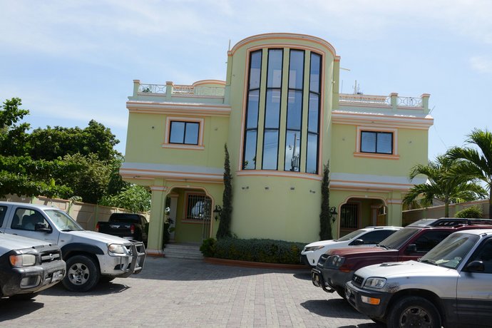 Hotel Tabarre 'S Palace