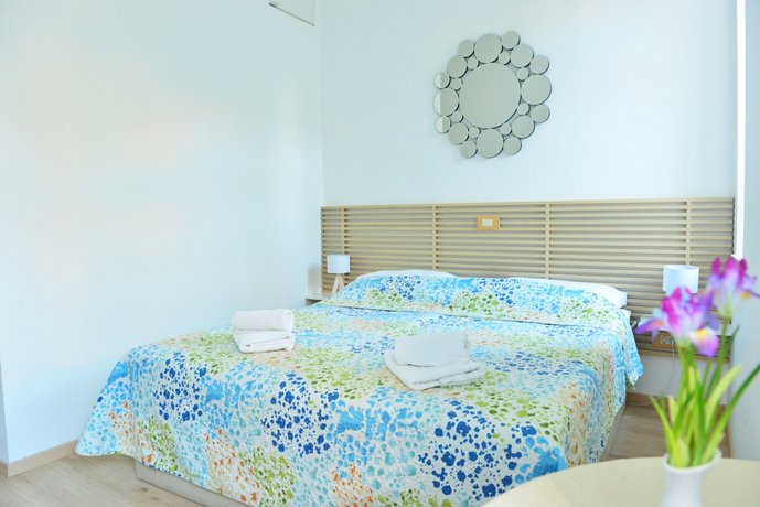 Studio Iris on Rokova Street - 5 min Walk to the Old Town of Split