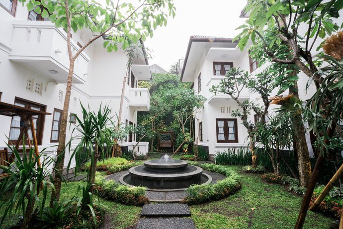 Kutus Kutus Clemmie Huis