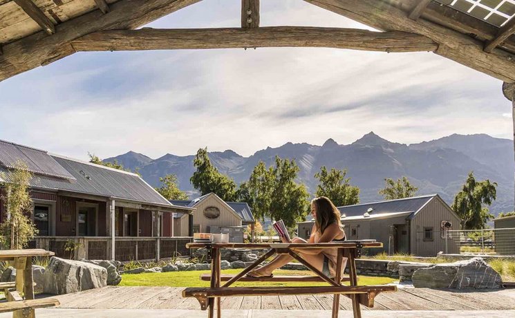 Camp Glenorchy Eco Retreat