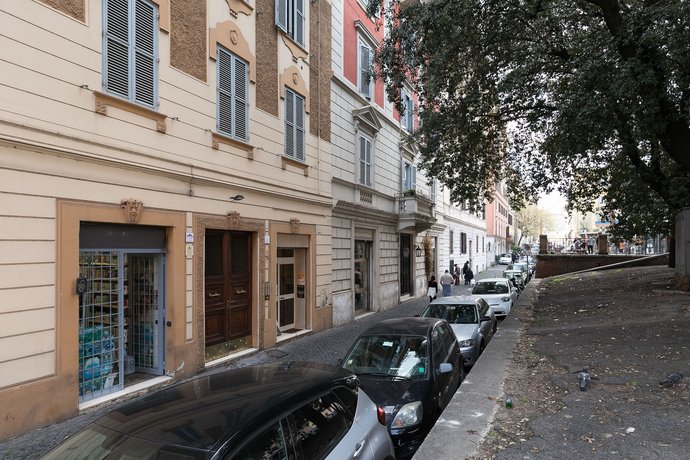 Vatican Stylish Apartment