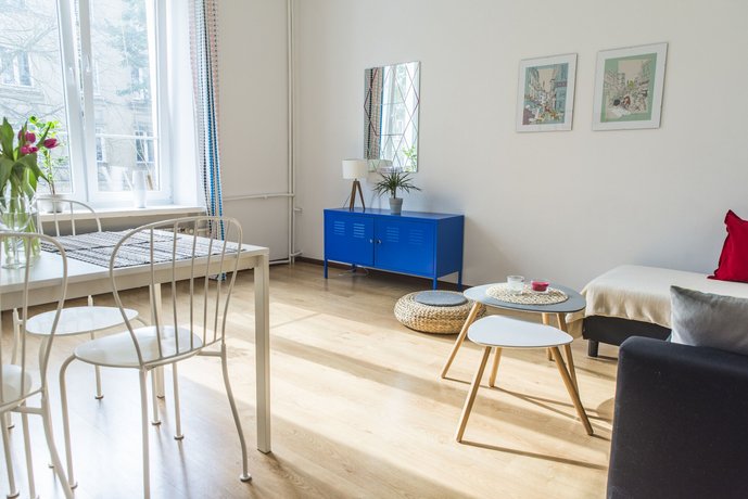 oompH Warsaw Nowy Swiat Apartment