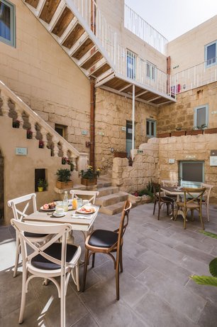 Talbot & Bons Bed & Breakfast