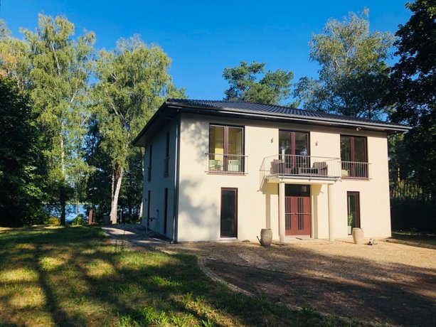 Villa Zesch am See