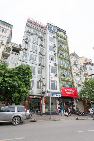 OYO 196 Sweet Hotel