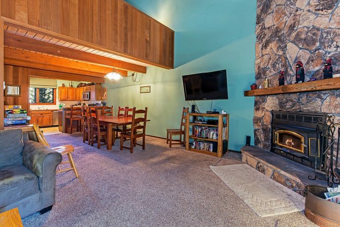 Winterset 18 - Two Bedroom Condo