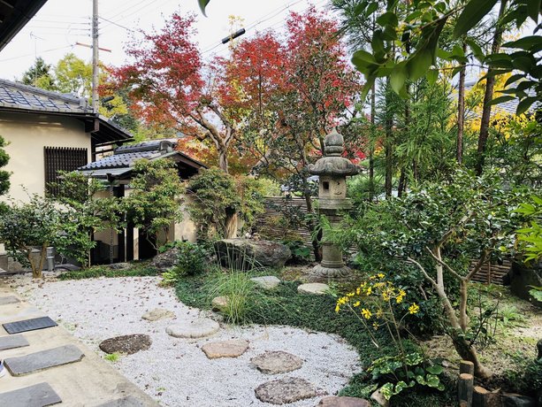 Kinkaku