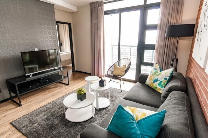 Easy Stay - The Tyrwhitt Rosebank