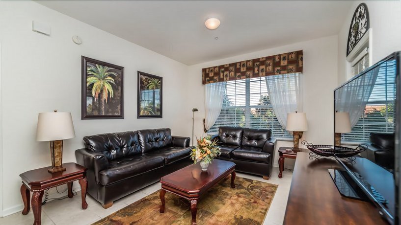 2809 Windsor Hills