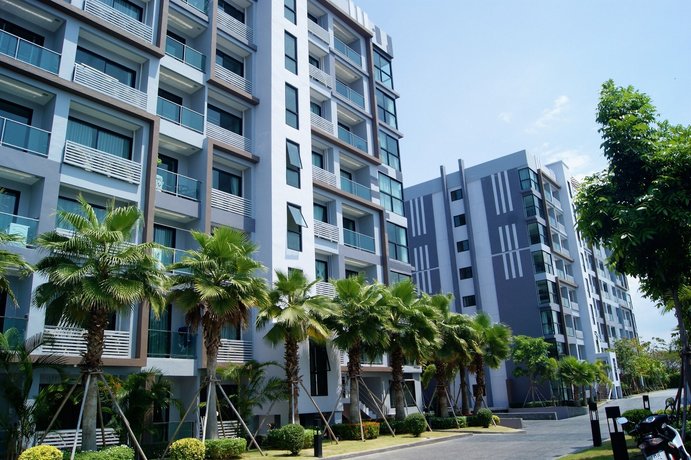 Dusit Grand Park by Lurii