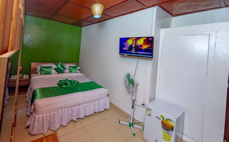 B Maurice Guest House