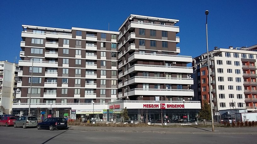 Apartments Mladost 1A