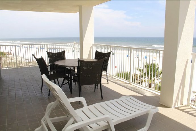 Windward Pointe 401