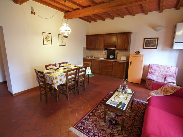 Exquisite Farmhouse in Poppi Tuscany with Swimming Pool
