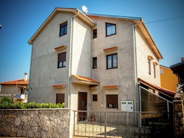 Cosy Apartment in Malinska near the Sea