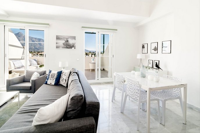 SAD-Spacious 2 bedroom duplex Puerto Banus