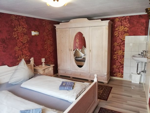 Eleonora Apartment