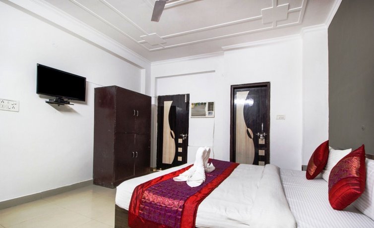Hotel Stay Villa Near Airport