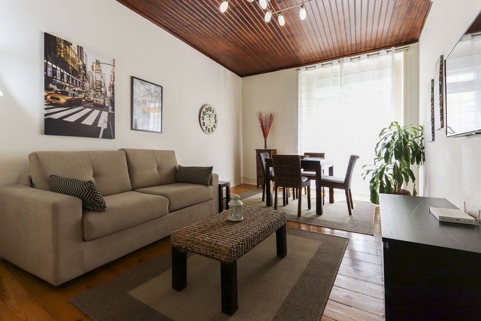Anjos Cozy Apartment in Lisbon