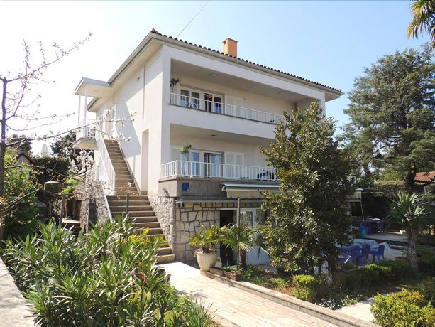 Apartment Mirko Malinska
