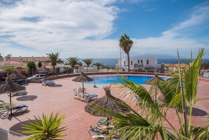 C104 brand new apartment elegant pool