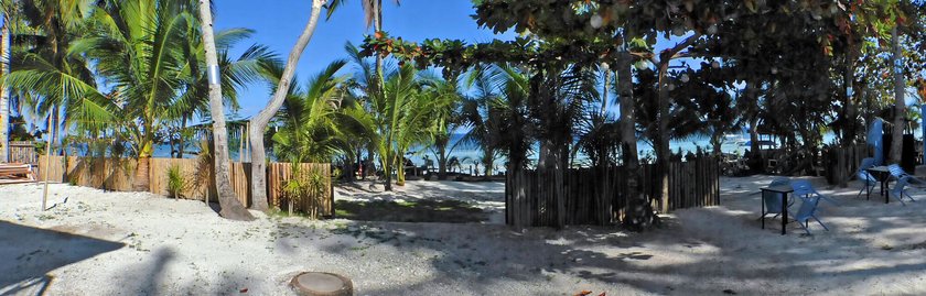 D & B Bluestar Beach Resort