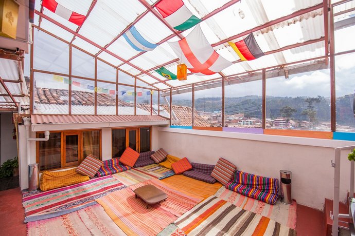 Tupackers Hostel
