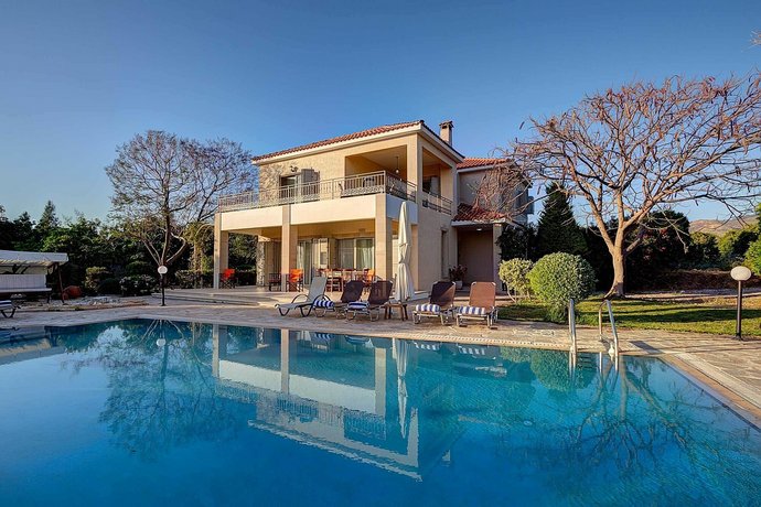 Niki Villa
