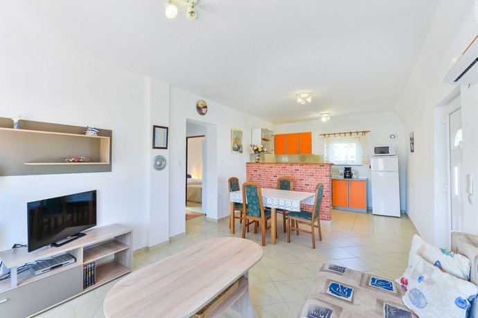 Apartment Radicevic Povljana