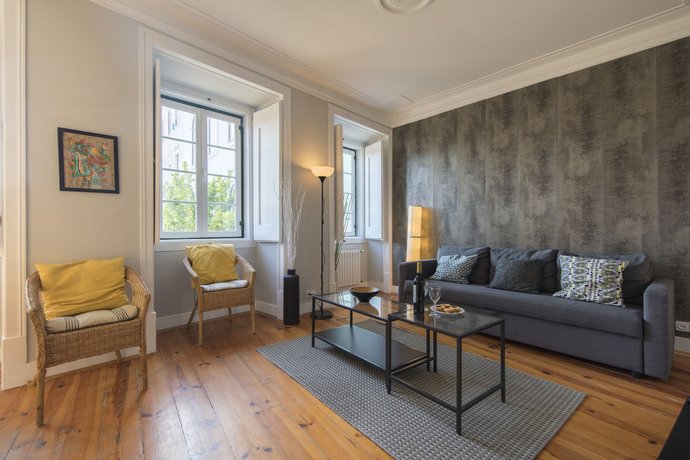 Trendy & Lightfull Apartment