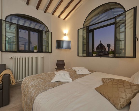 Suites Cavour 34