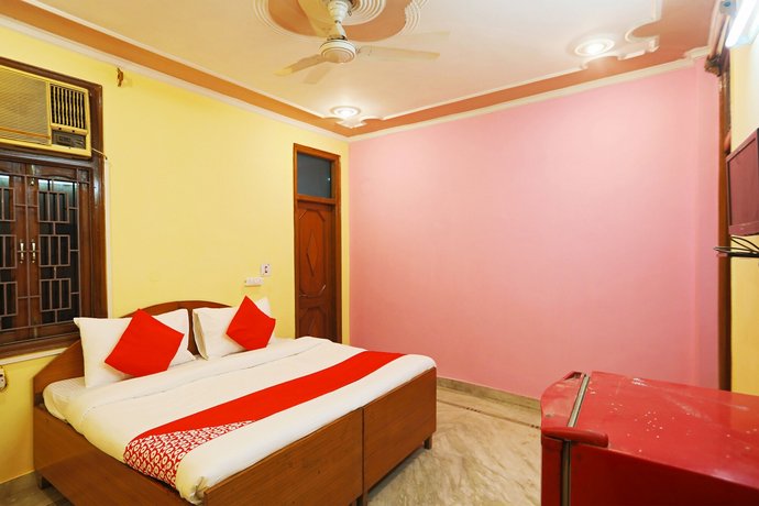 OYO 49985 Singh Hotel