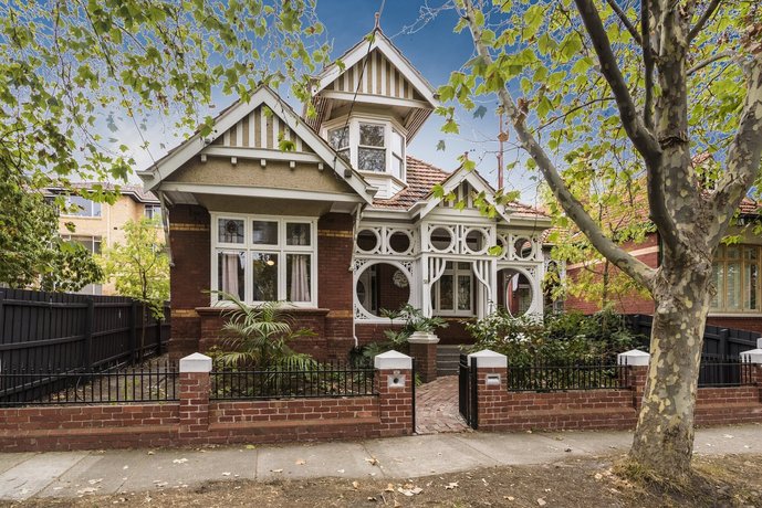 Elwood Eclectic Gem