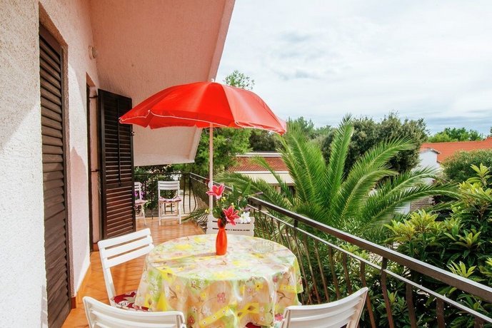 Apartment Nada Petrcane