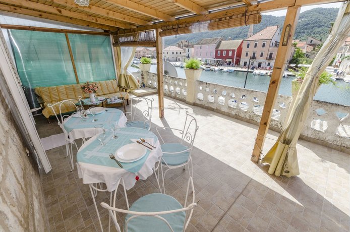 Apartment Snjezana Stari Grad