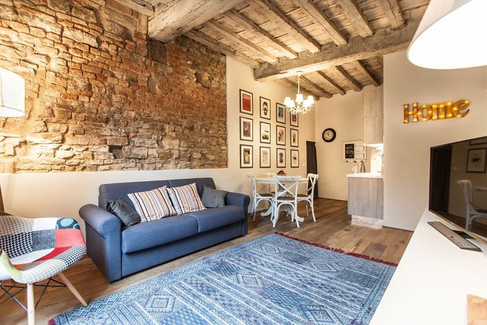 Oltrarno Boheme Apartment