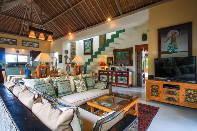 Hibiscus Upper Suite/ubud/best Breakfast In Bali